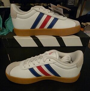 NIB Adidas VL Court 3.0 Kids' Shoes Size 1Y